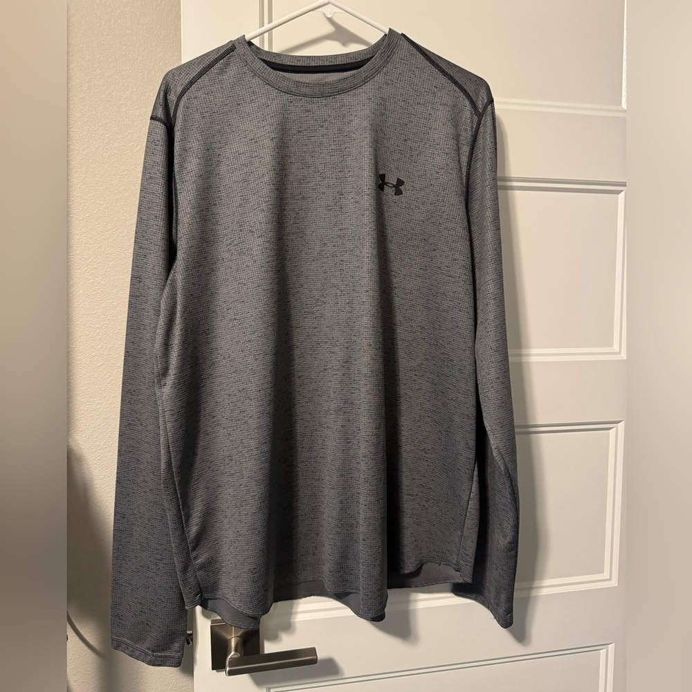 Under Armour Men's Charcoal Long Sleeve Tee